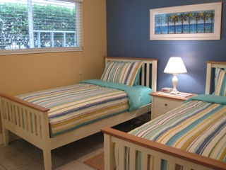 2nd bedroom twins