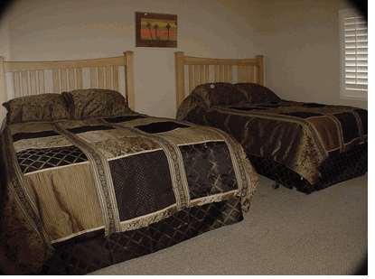 2n bedroom with 2 queens