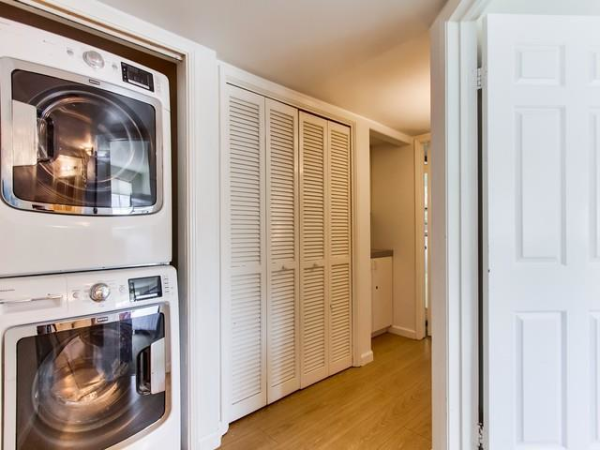 washer and dryer - Luxury Oceanfront Rentals With Washers And Dryers