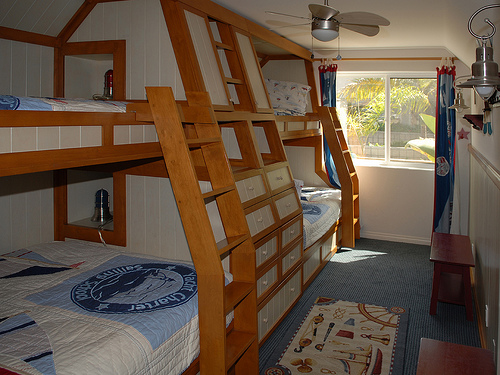 2nd bedroom bunk beds