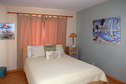 2nd bedroom