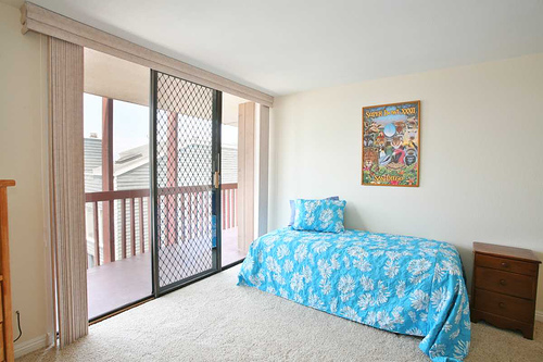 2nd bedroom twin view 2nd bedroom twin view